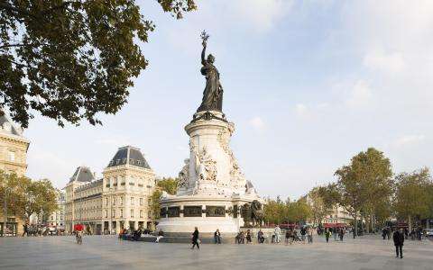 The area of 3rd and 10th arrondissement near HOTEL PAIX REPUBLIQUE