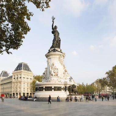 Hôtel Paix République - Place de la République